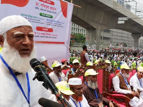 রাজধানীতে আন্তর্জাতিক শ্রমিক দিবস উপলক্ষ্যে বিশাল শ্রমিক সমাবেশ শ্রমিক বাঁচলে শিল্প বাঁচবে  ডা. শফিকুর রহমান